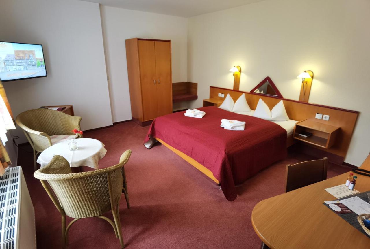 Hotel Zur Goldenen Sonne Quedlinburg Kültér fotó