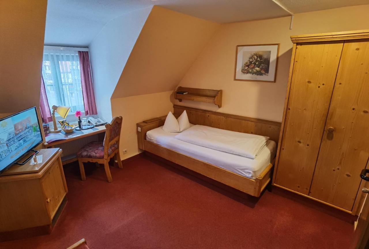 Hotel Zur Goldenen Sonne Quedlinburg Kültér fotó