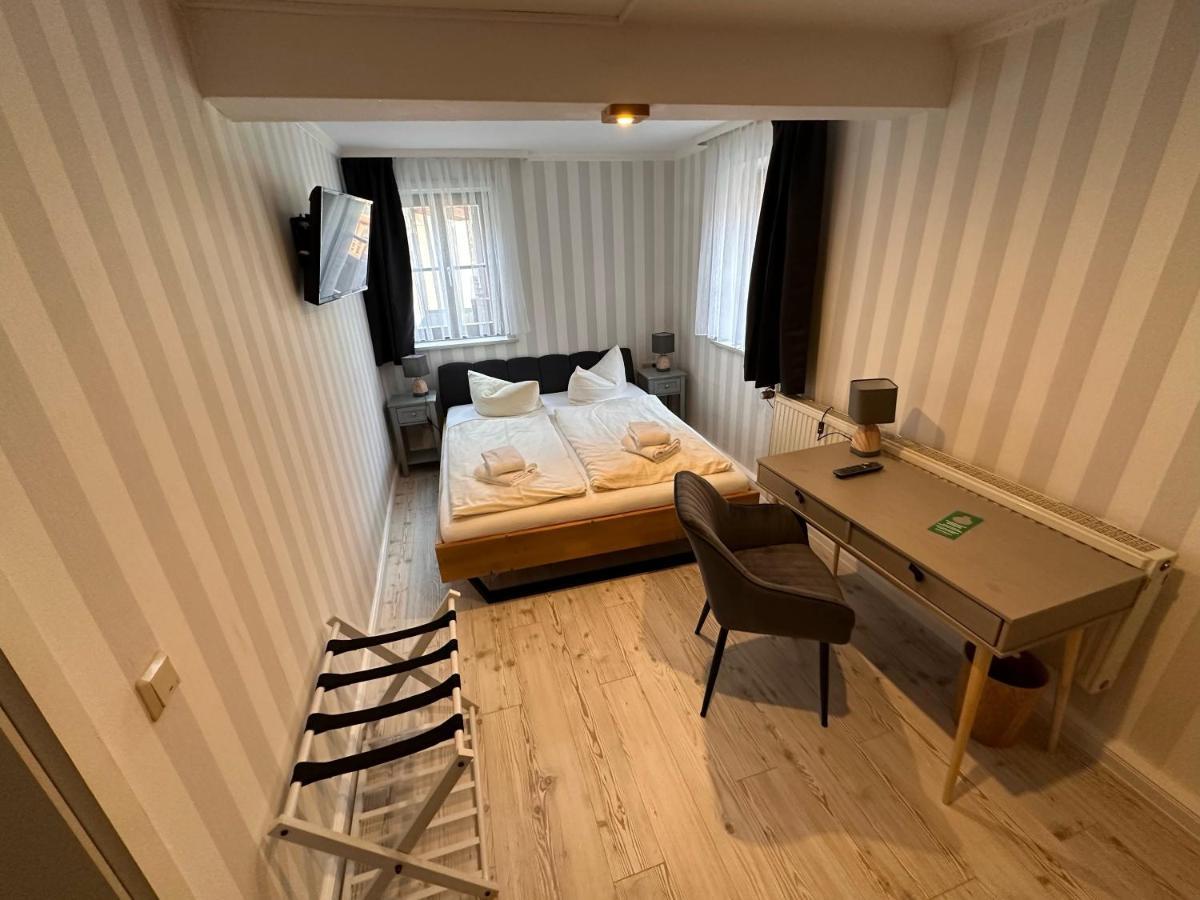 Hotel Zur Goldenen Sonne Quedlinburg Kültér fotó