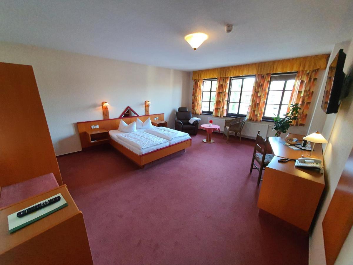 Hotel Zur Goldenen Sonne Quedlinburg Kültér fotó