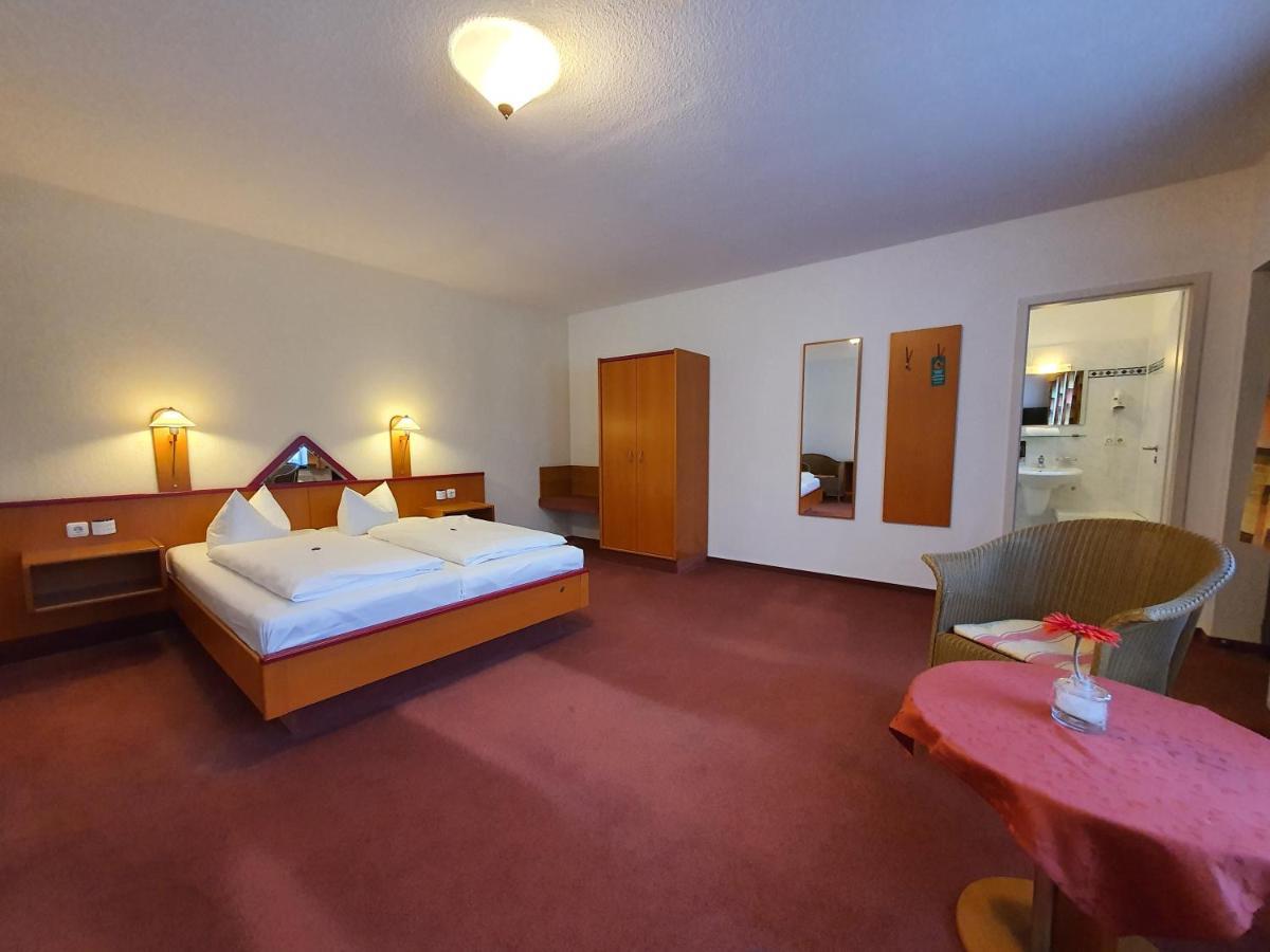 Hotel Zur Goldenen Sonne Quedlinburg Kültér fotó